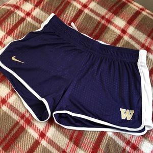 LIKE NEW! UW Huskies Nike Women’s Shorts